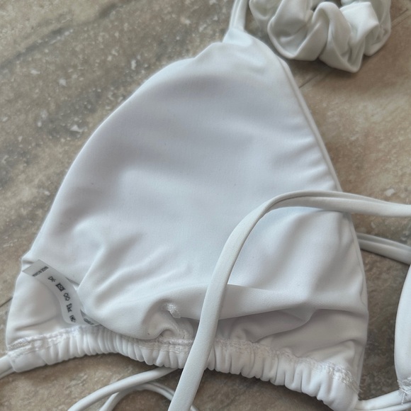 White Triangle Bikini Set - Picture 6 of 6